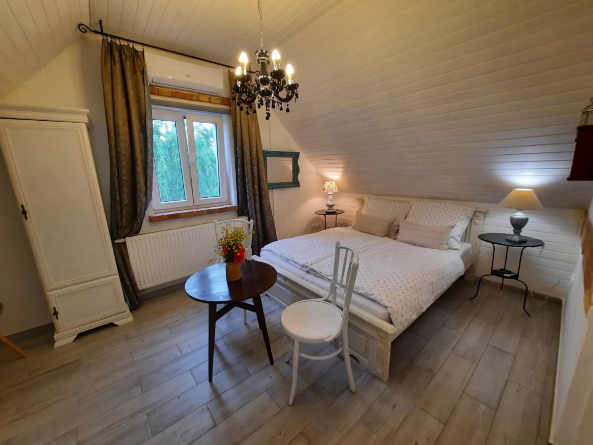 Piac Vendeghaz Hotel Kaptalantoti ภายนอก รูปภาพ