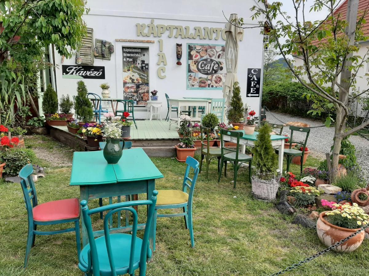 Piac Vendeghaz Hotel Kaptalantoti ภายนอก รูปภาพ